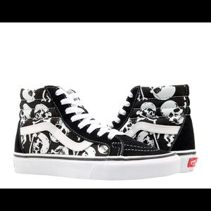 Vans skull high tops suede, excellent condition, men’s size 6.5 or women’s 8
